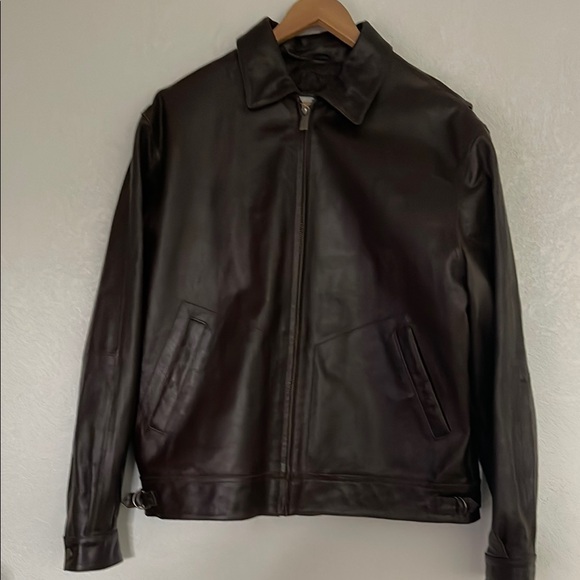 💯 Leather Jacket with Smooth Finish and Classic Bomber Style - Picture 1 of 16